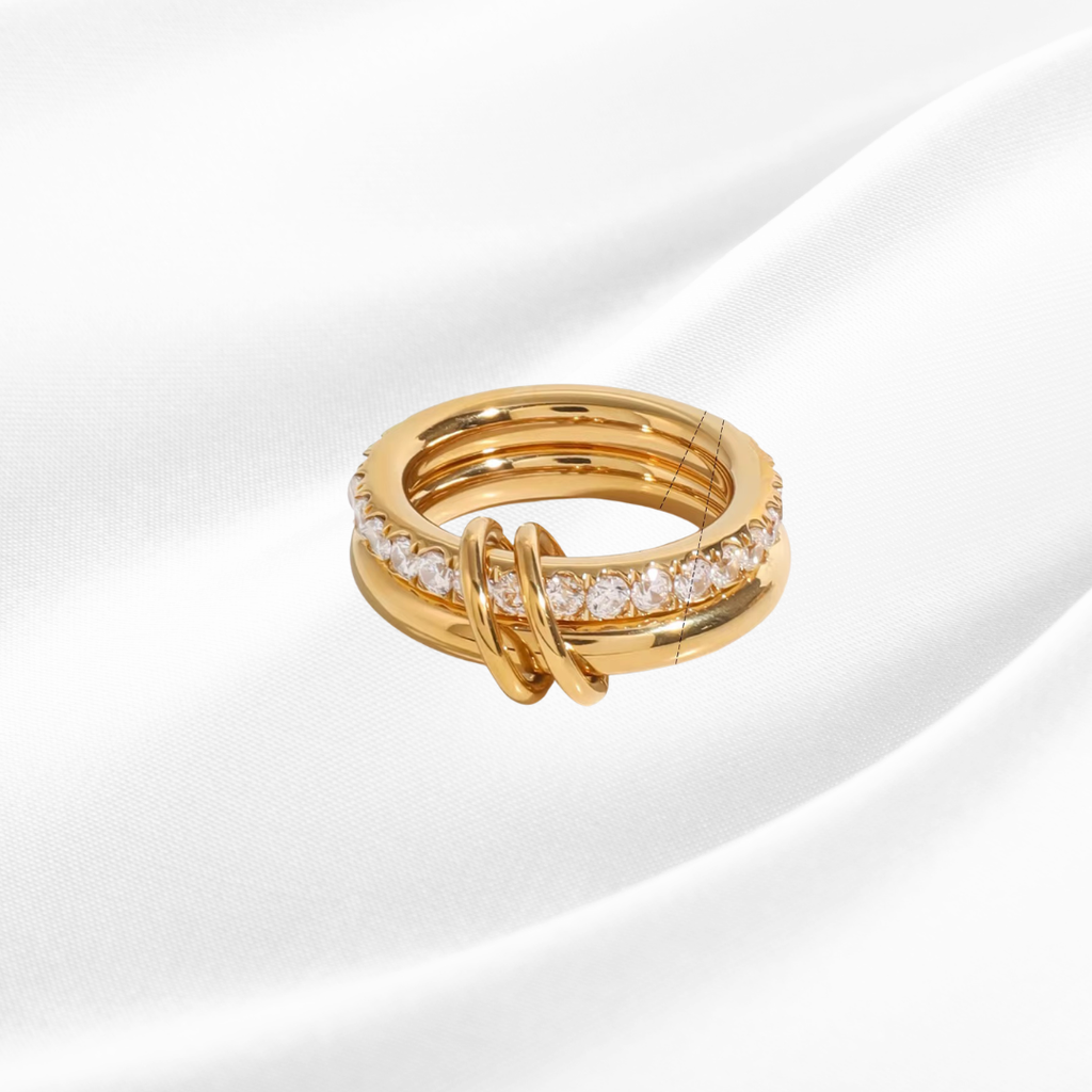 Interlock Pave Gold Ring - Size 7